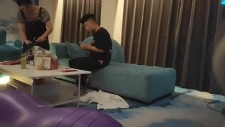 人妖馨雅，露脸自拍，不喜勿点