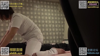 麻花辫红发网红美女 ！女仆情趣装 ！无毛极品美穴 ，JB在里面抽插好痒