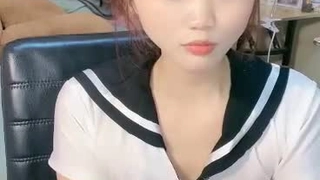 4000高价约网红脸极品美女最后内射真是爽但是价格太高了