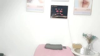 强壮黑女强人锁男，还是被干翻