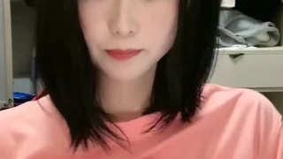 02年美乳学妹口交女上位多角度啪啪。诱人美乳看个够