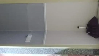 【170cm顶级美腿女神】棒球棒拖把大茄子自慰 开档黑丝茄子插入 太大撑爆骚穴
